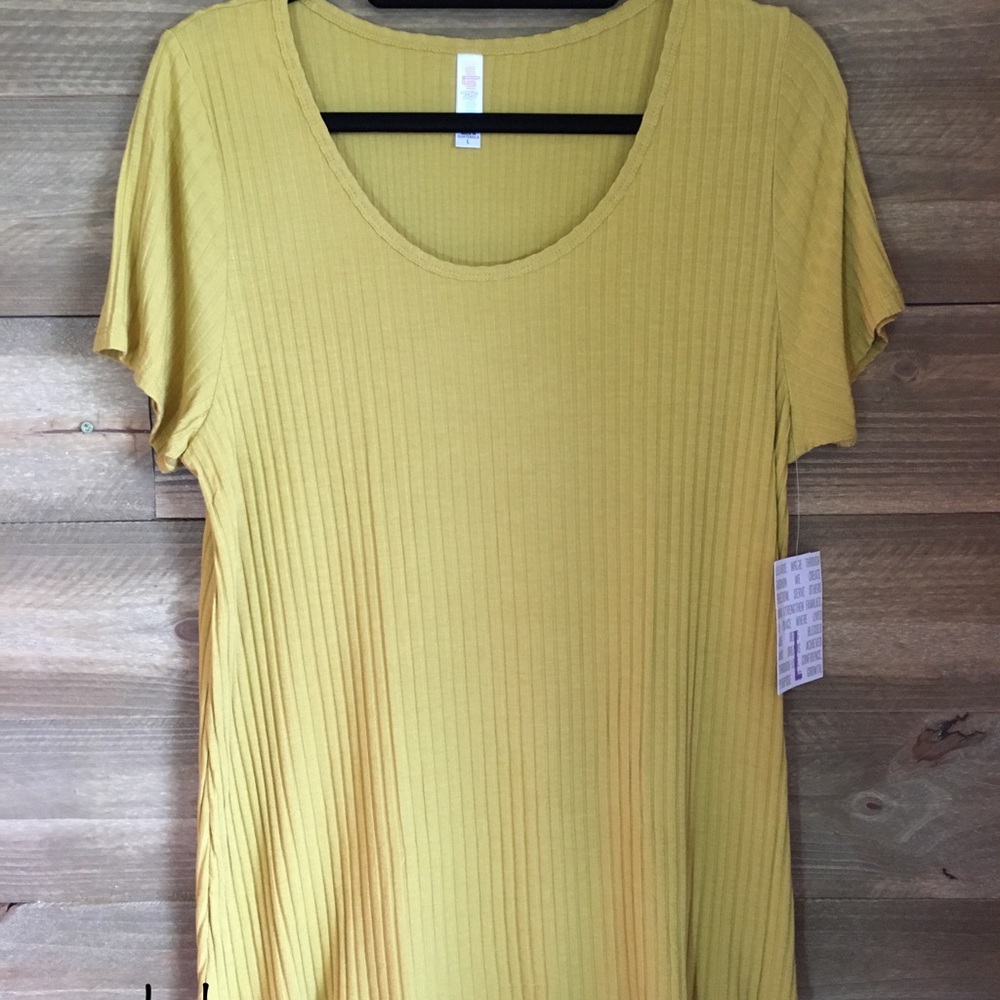 LuLaRoe Classic Tee